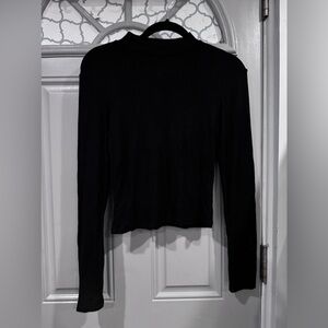 - STREETWEAR SOCIETY
- ﻿﻿ M
-BLACK 🖤 - TURTLE NECK